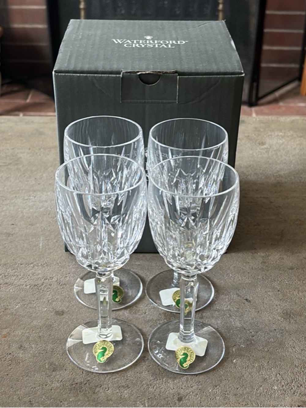 New set of 4 Waterford Kildare Crystal Claret Wine Goblets plain base